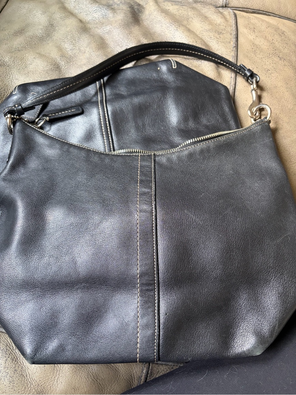 Coach Black Leather Shoulder Hobo Bag - Picture 2 of 5